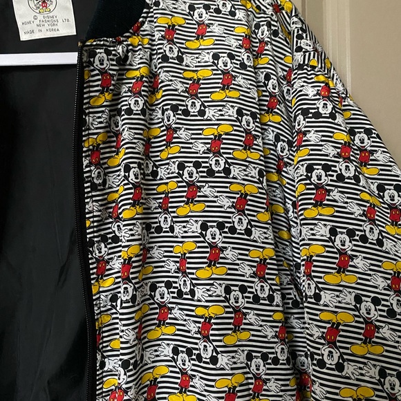 VINTAGE Disney bomber jacket - Picture 3 of 3